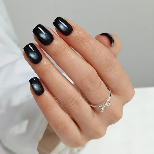 Moody Blue Cat Eye Short Square Press On